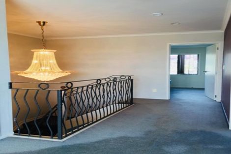 Photo of property in 3 The Enclave, Totara Heights, Auckland, 2105