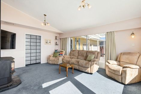 Photo of property in 26 Burn Street, Levin, 5510