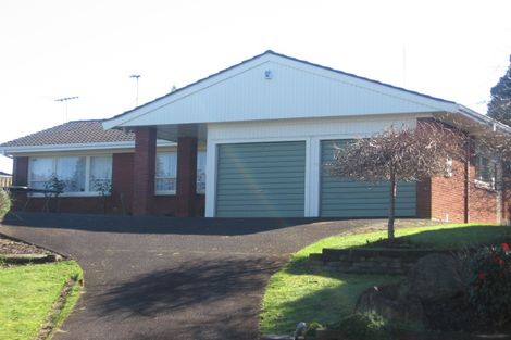 Photo of property in 28 Coulthard Terrace, Opaheke, Papakura, 2113