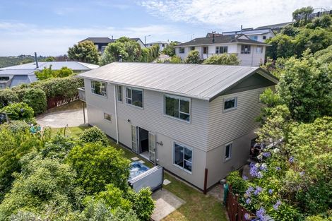 Photo of property in 11 Moray Place, Papakowhai, Porirua, 5024