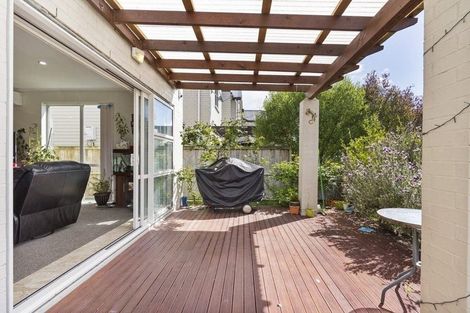 Photo of property in 31 Popokatea Drive, Takanini, 2112