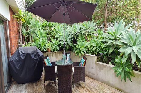 Photo of property in 43 Sharon Road, Waiake, Auckland, 0630