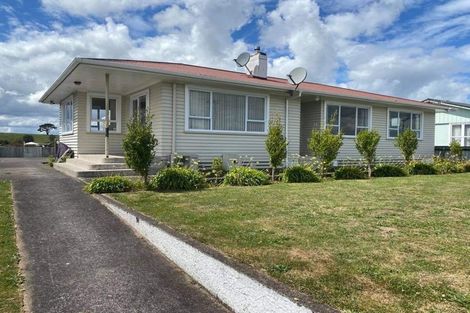 Photo of property in 106 Stanners Street, Eltham, 4322