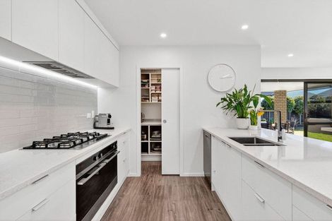 Photo of property in 14 Webber Street, Cambridge, 3434