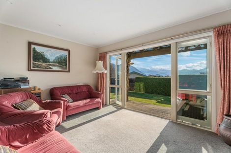 Photo of property in 9 Bob Lee Place, Wanaka, 9305