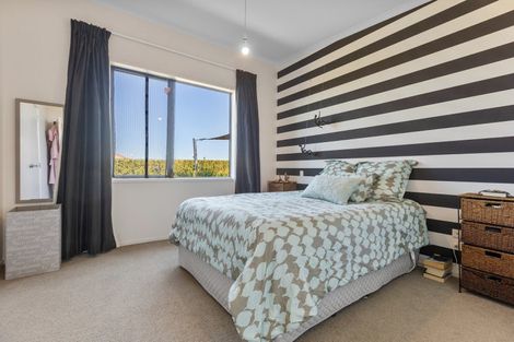 Photo of property in 138 Stent Road, Warea, New Plymouth, 4381