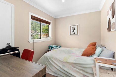 Photo of property in 15 Shanahan Lane, Arrowtown, 9302