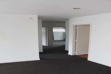 Photo of property in 92 Shakespeare Road, Milford, Auckland, 0620