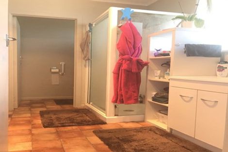 Photo of property in 1/6 Snell Avenue, Papakura, 2110