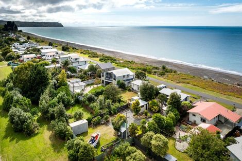 Photo of property in 242 Whirinaki Road, Eskdale, Napier, 4182