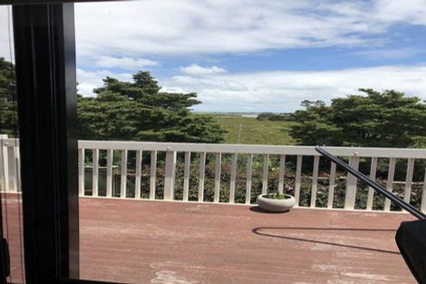 Photo of property in 1 Ashland Place, Weymouth, Auckland, 2103