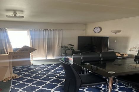 Photo of property in 2/164 Rangitoto Road, Papatoetoe, Auckland, 2025