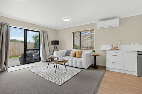 Photo of property in 61d Sabulite Road, Kelston, Auckland, 0602