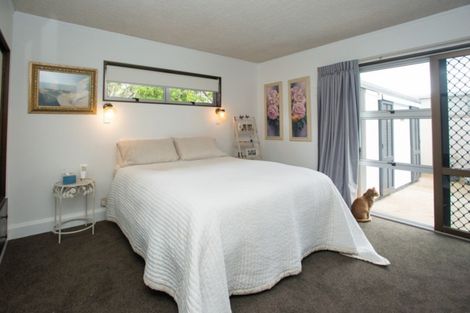 Photo of property in 2 Avenue Road, Greenmeadows, Napier, 4112