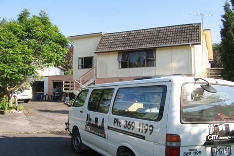 Photo of property in 1/35 Sandiacre Way, Browns Bay, Auckland, 0630