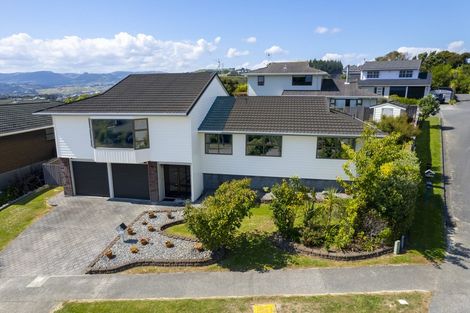Photo of property in 47 Exploration Way, Whitby, Porirua, 5024