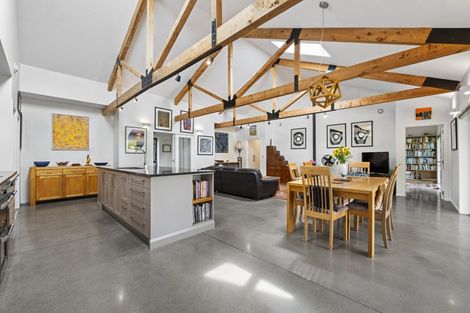 Photo of property in 525 Kaipikari Road, Urenui, 4375