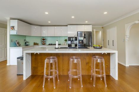 Photo of property in 10 St Elmo Rise, Shamrock Park, Auckland, 2016