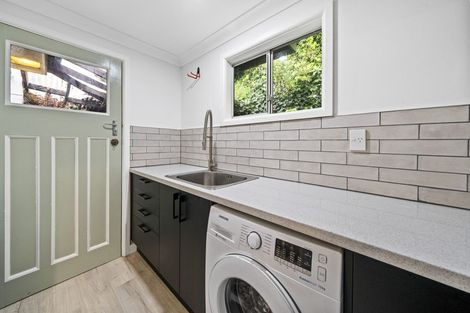 Photo of property in 84 Korokoro Road, Korokoro, Lower Hutt, 5012