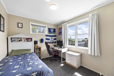 Photo of property in 30 Dellwood Avenue, Henderson, Auckland, 0612