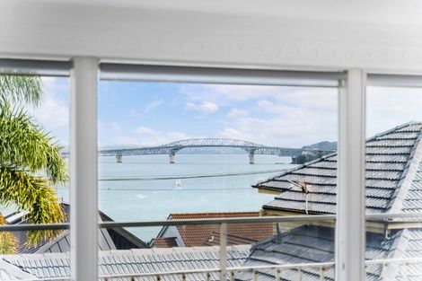 Photo of property in 81a Stanley Point Road, Stanley Point, Auckland, 0624