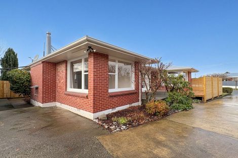 Photo of property in 24 Greendale Avenue, Avonhead, Christchurch, 8042