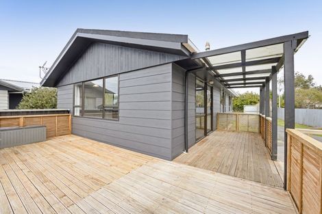 Photo of property in 34 Kowhai Street, Inglewood, 4330