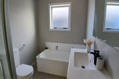 Photo of property in 15 Ridgedale Crescent, Flagstaff, Hamilton, 3210