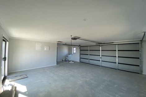 Photo of property in 6 Faber Place, Rototuna North, Hamilton, 3210