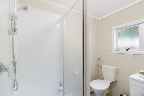 Photo of property in 1/1a Divich Avenue, Te Atatu South, Auckland, 0610