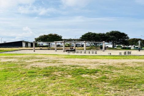 Photo of property in 25 Grabella Place, Papamoa Beach, Papamoa, 3118