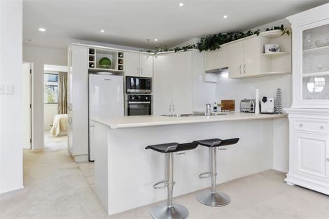 Photo of property in 3g/175 Hurstmere Road, Takapuna, Auckland, 0622