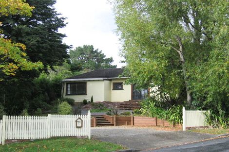 Photo of property in 1 Wyndham Road, Pinehaven, Upper Hutt, 5019