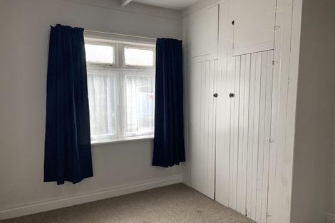 Photo of property in 35 Knowles Street, Terrace End, Palmerston North, 4410