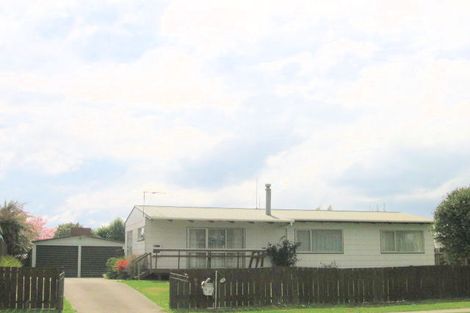 Photo of property in 15 Sequoia Crescent, Owhata, Rotorua, 3010