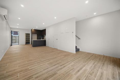 Photo of property in 4 Arapapa Road, Papakura, 2110