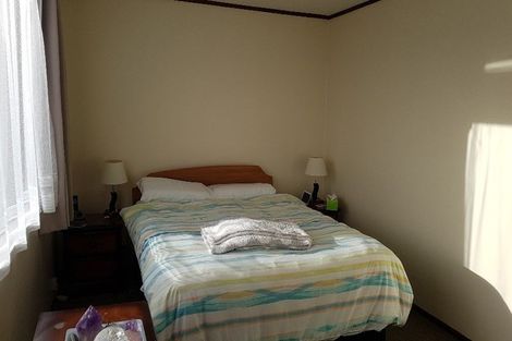 Photo of property in 2/396 Cambridge Terrace, Naenae, Lower Hutt, 5011