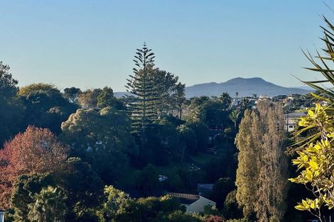 Photo of property in 6 Kegworth Place, Browns Bay, Auckland, 0630