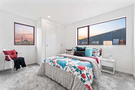 Photo of property in 55 Karaka Village Parade, Karaka, 2580
