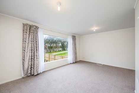 Photo of property in 225 Bleakhouse Road, Mellons Bay, Auckland, 2014