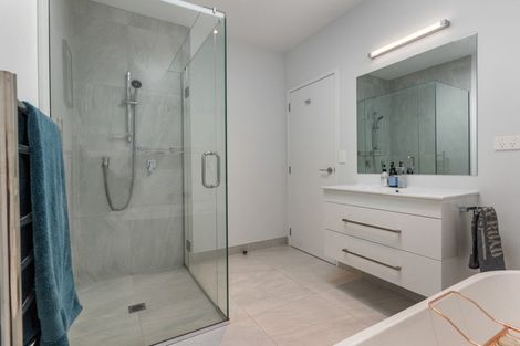 Photo of property in 1 Gallantry Crescent, Papakura, 2110