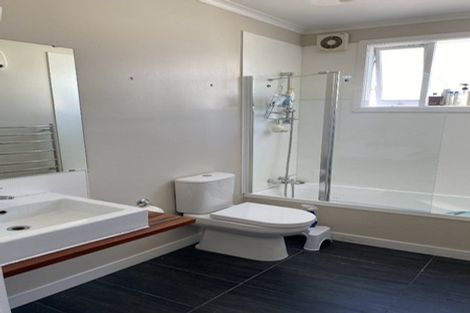 Photo of property in 3/199 Newlands Road, Newlands, Wellington, 6037