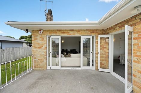 Photo of property in 56 Tranmere Road, Fairfield, Hamilton, 3214