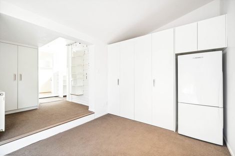 Photo of property in 17 Rotherham Terrace, Miramar, Wellington, 6022