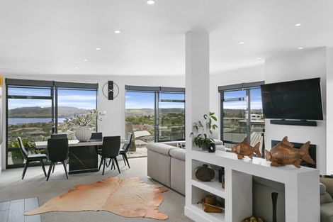 Photo of property in 32 Coprosma Crescent, Waipahihi, Taupo, 3330