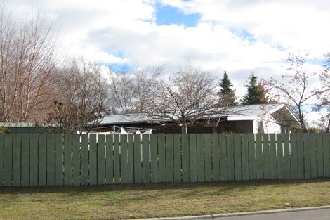 Photo of property in 1 Hunter Crescent, Wanaka, 9305