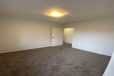 Photo of property in 21 Septimus Place, Henderson, Auckland, 0612
