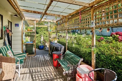 Photo of property in 75 Omapere Street, Whitby, Porirua, 5024