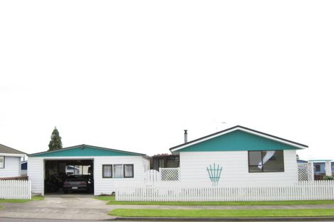 Photo of property in 46 Glamis Avenue, Bell Block, New Plymouth, 4312