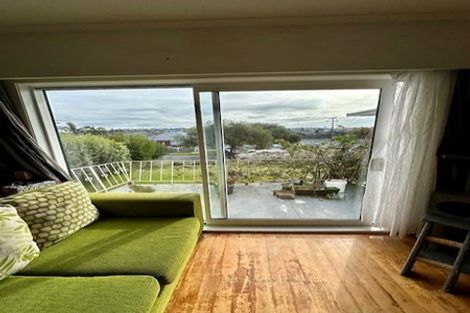 Photo of property in 10 Dundee Place, Blockhouse Bay, Auckland, 0600